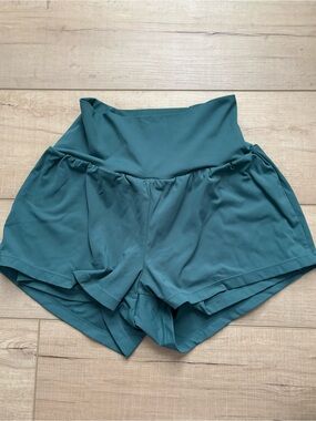 SoftlyZero™ Airy High Waisted 2-in-1 Cool Touch Yoga Shorts